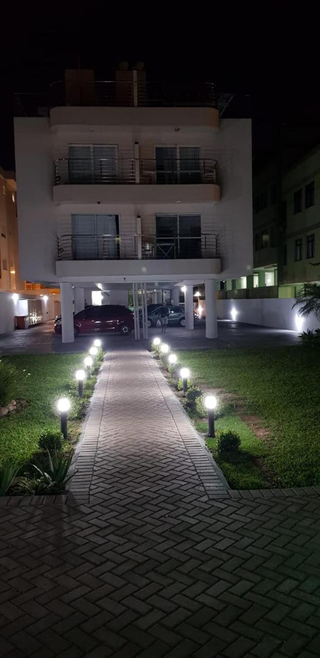 Apartamento Ilha Dos Patos Ingleses Na Beira Do Mar Флорианополис Экстерьер фото