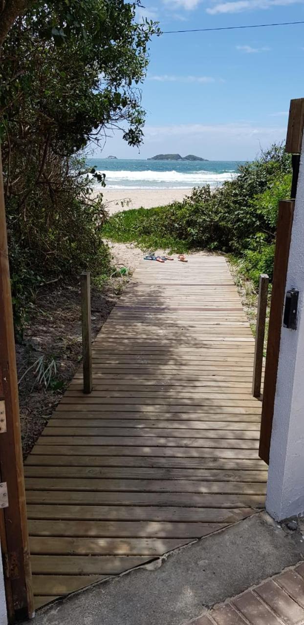 Apartamento Ilha Dos Patos Ingleses Na Beira Do Mar Флорианополис Экстерьер фото